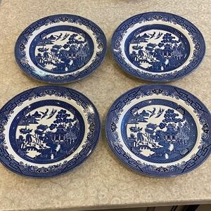 Churchill Blue Willow dinner plates